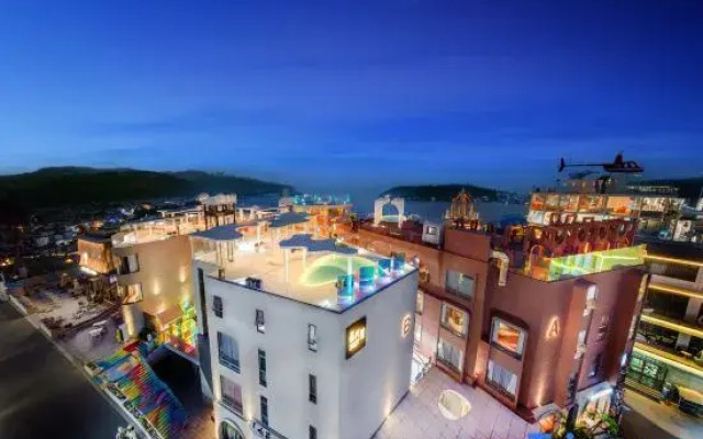 Dali Joy Luck Hillside Resort Hotel