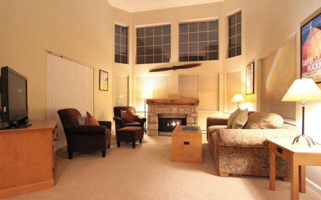 Tyndall Stone by Whistler Retreats