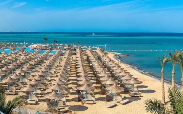Hawaii Riviera Club Aqua Park - Families and Couples Only