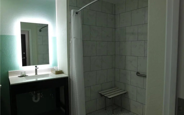 Wingate by Wyndham Kings Bay Naval Base / I-95