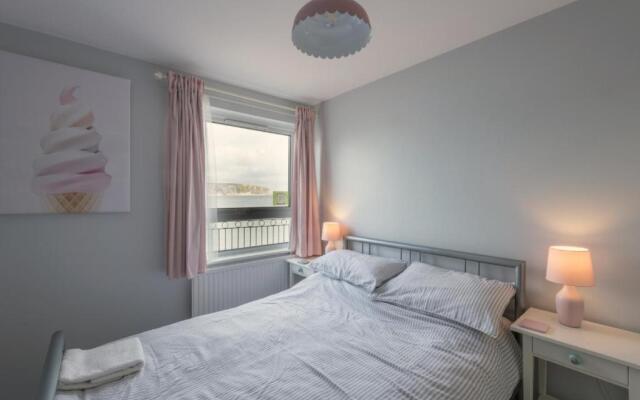 1 Quayside Court