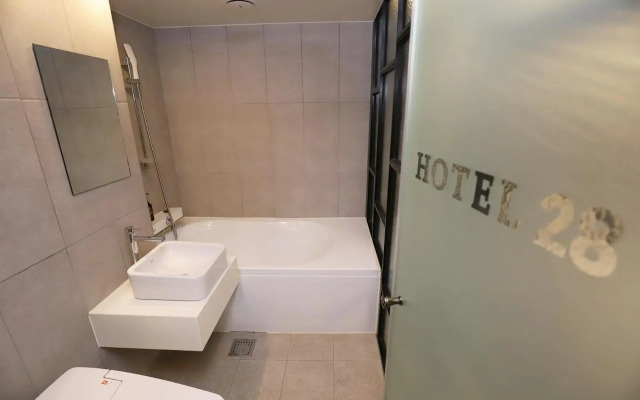 The Unique Hotel 28