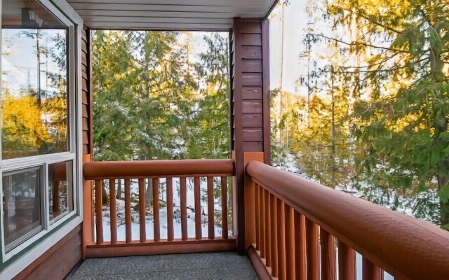 Polar Peak Lodges by Fernie Lodging CO