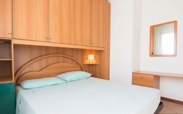 Cozy Holiday Home in Rosolina near Sea Beach