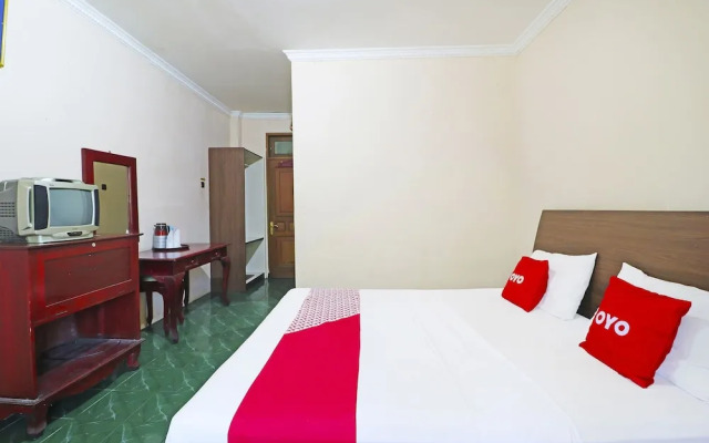 Super OYO 90382 Hotel Sarah Sukabumi