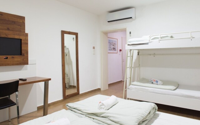 HI Maayan Harod Hostel