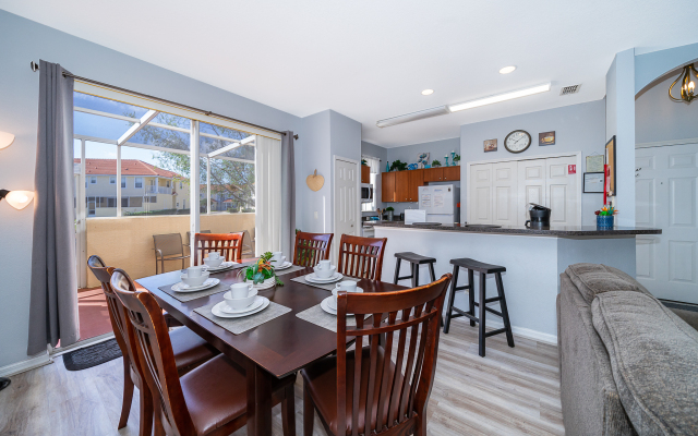 Lovely condo near Disney