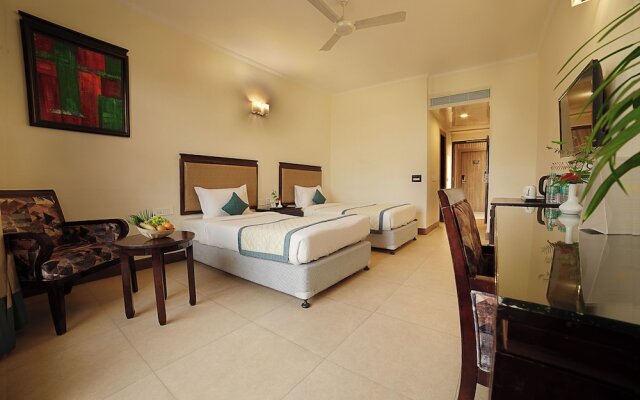 TreeHouse Sunrise Resort & Caravan Park