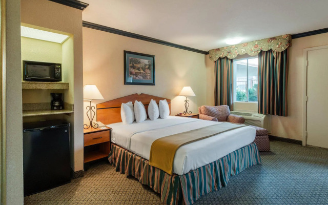 Quality Inn & Suites Lufkin