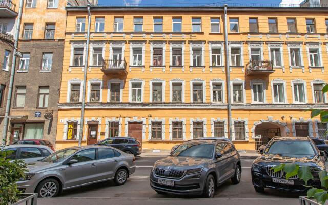 Apartments on Yablochkova Street