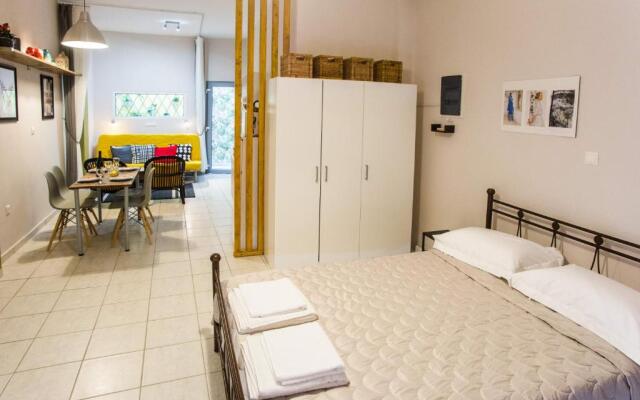 Luxurious Studio, near Athens Airport