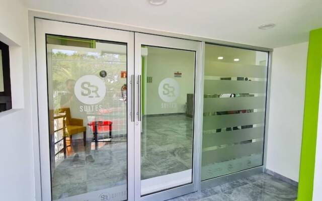 Sr Suites