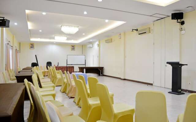 ZEN Rooms Cipayung Km. 20