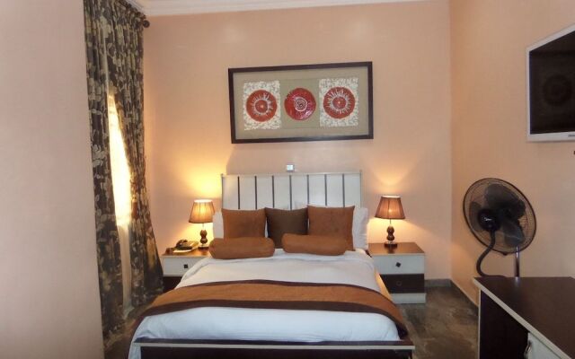 Islanders lounge limited