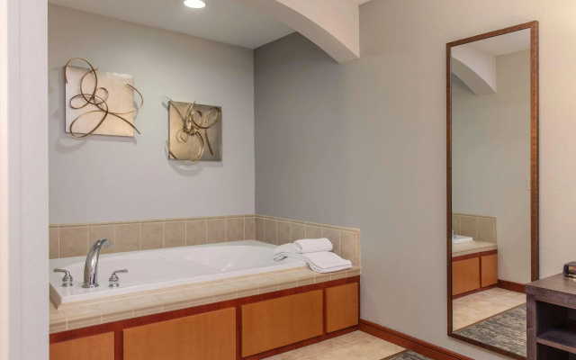 CopperLeaf Boutique Hotel & Spa, BW Premier Collection