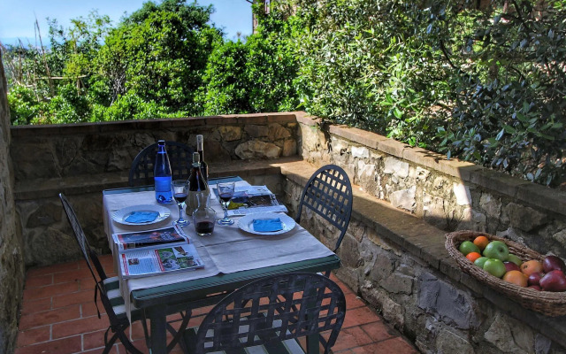 Belvilla by OYO Club House