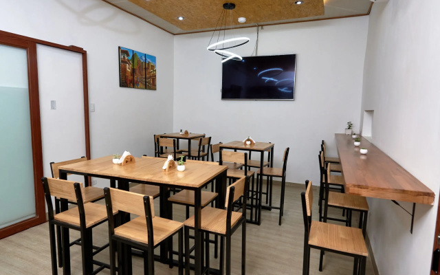 Pirwa Hostel Prada