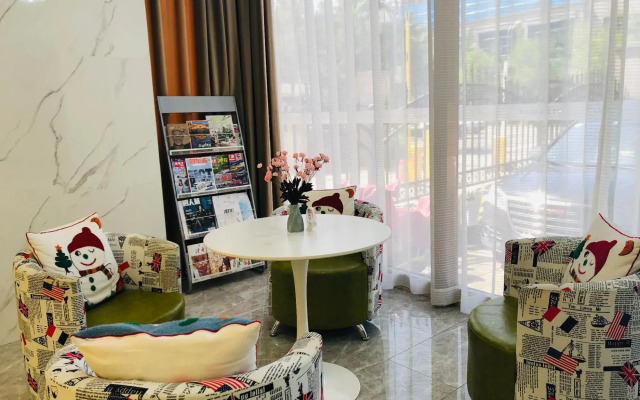 Starway Hotel (Langfang Convention and Exhibition Center)