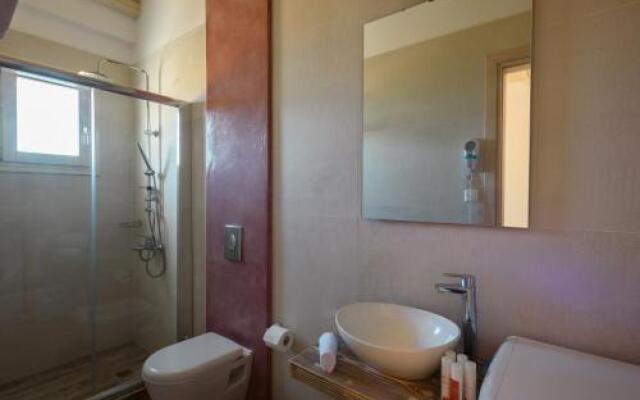 Cycladic Breeze Villas
