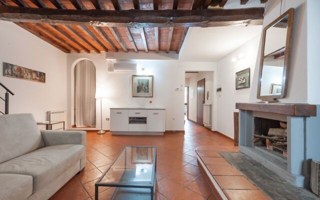 Short-let Florence Apartment Parione