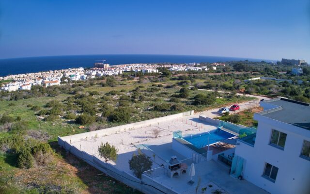 "villa Clea,stunning 4bdr Protaras Villa, Seaviews"