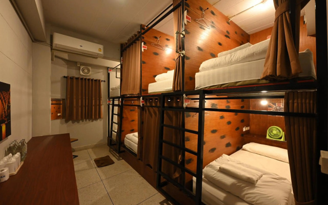 The 8 Factory Hotel Phitsanulok