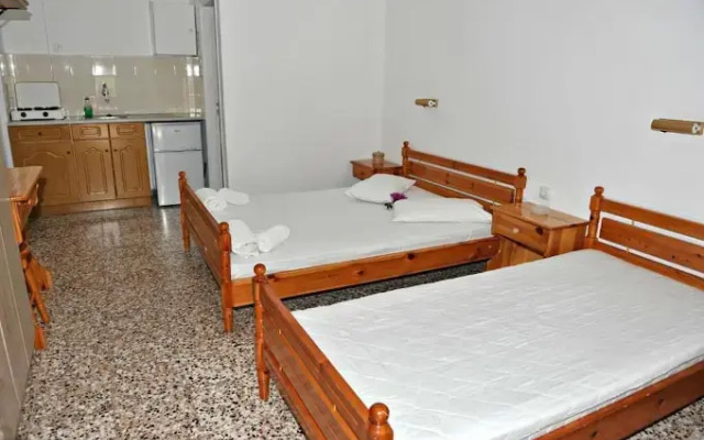 Studios Dimitris Giatras