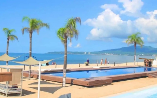 Apartamento en condominio en la playa