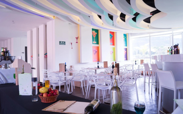 Pop Art Hotel Tocancipá y Centro de Convenciones