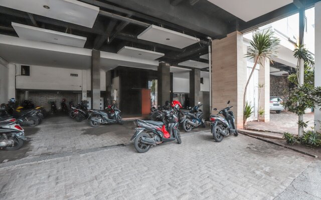 OYO 467 Penthouse Hotel