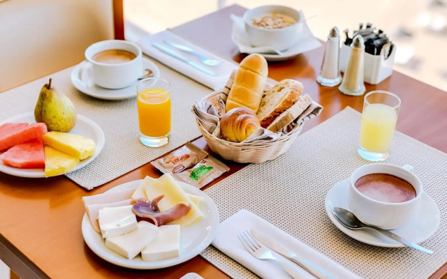 Hotel Sol e Mar - Adults Only
