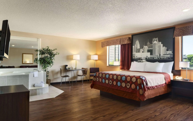 Super 8 Taylor/Detroit Area