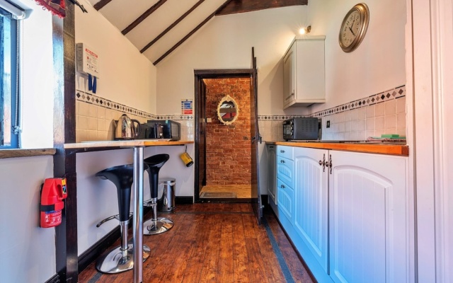 Nice Apartment in South Scarle, No Deposit
