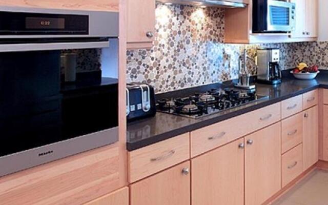 Coconut Grove 8 Luxury Villa by Island Villas