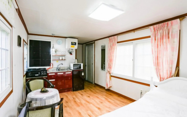 Danyang Eowoolim Pension