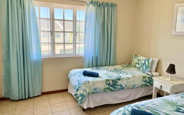 65 Settler Sands Beachfront Accommodation