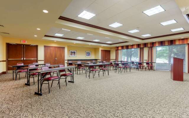 Comfort Suites Charleston West Ashley