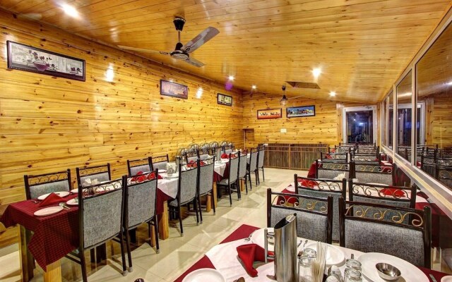 Hotel Monarch Residency Manali