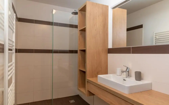 Fourteen 4 0 Zell am See S P