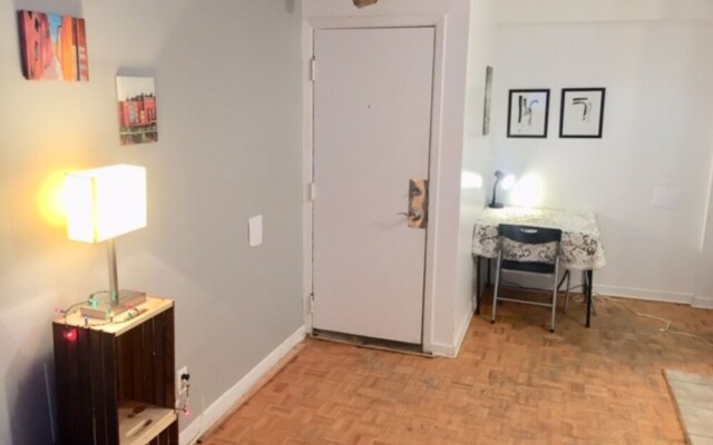 Studio Downtown - Metro Sherbrooke