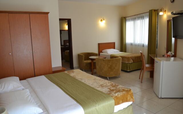 Tara Hotel