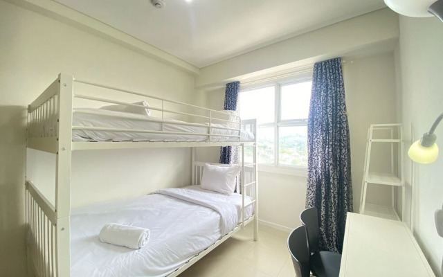 Serene 1Br Apartment At Parahyangan Residence
