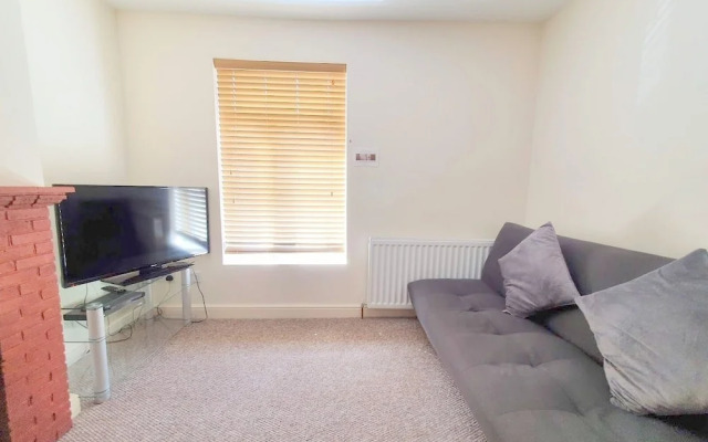 2-bed Flat With Superfast Wi-fi DW Lettings 29br