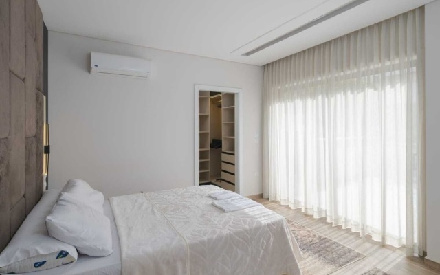 ELITE New Modern 3BR Apartment