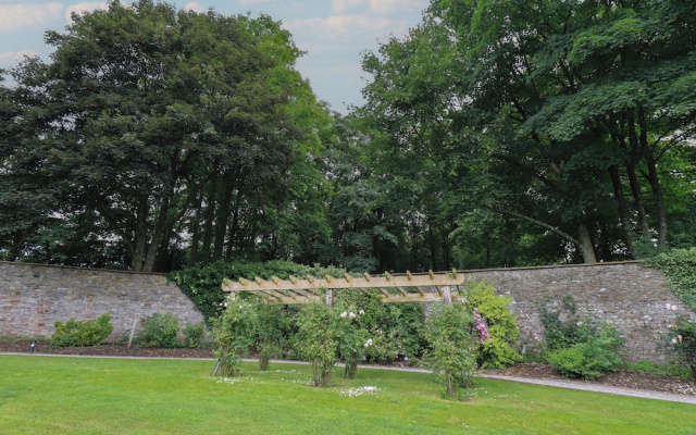 The Gardener's Retreat