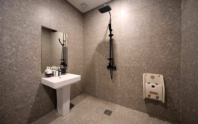 Ocean the point Hotel