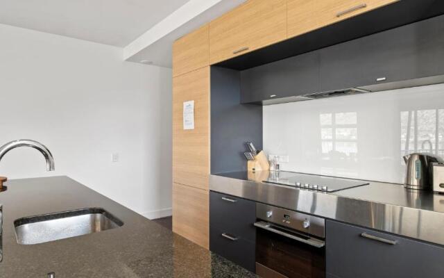 Marina Quarters 406b