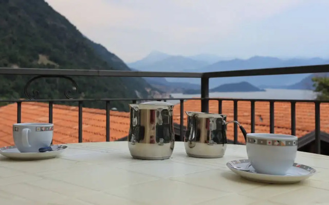 Casa Vista Lago Argegno