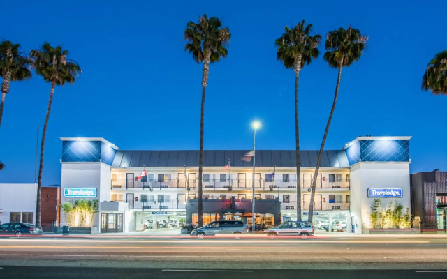 Travelodge by Wyndham Culver City