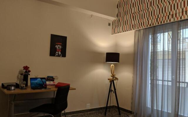 73sq Apt near Athens and Piraeus port with backyard